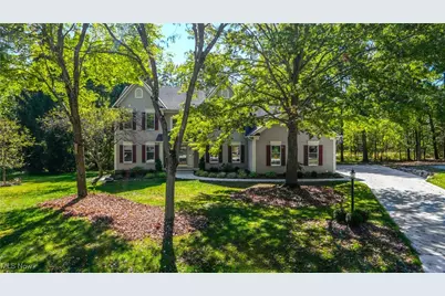 254 Bridgewater Circle, Hudson, OH 44236 - Photo 2