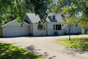 28862 Eddy Rd, Willoughby Hills, OH 44092 - Photo 24