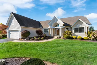 1315 Fieldcrest Drive, Wadsworth, OH 44281 - Photo 2