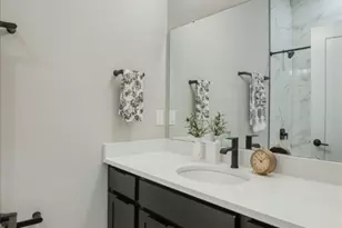 1989 W 47th St, Loveland, OH 44102 - Photo 30