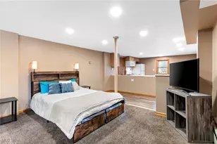 193 Fairway Dr, Akron, OH 44333 - Photo 32