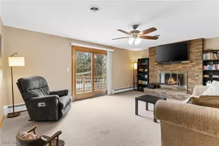 193 Fairway Dr, Akron, OH 44333 - Photo 14