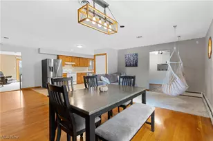 193 Fairway Dr, Akron, OH 44333 - Photo 6