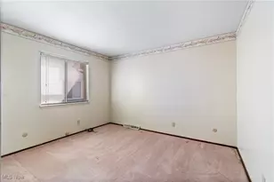 441 Sandhurst Rd, Akron, OH 44333 - Photo 22