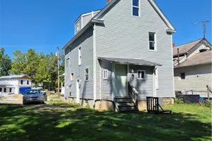 747 W River Rd N, Elyria, OH 44035 - Photo 14