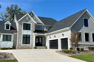 825 Club Dr W, Aurora, OH 44202 - Photo 1