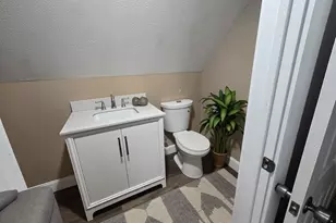 2294 E 100th St, Loveland, OH 44106 - Photo 26