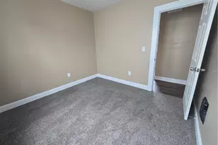 2294 E 100th St, Loveland, OH 44106 - Photo 24