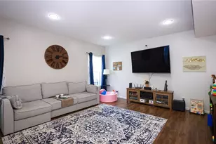 75 Glenwood Cir, Tallmadge, OH 44278 - Photo 4