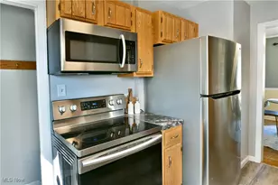 418 Hayes Ave, Cuyahoga Falls, OH 44221 - Photo 16