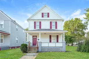 680 W Paige Ave, Barberton, OH 44203 - Photo 1