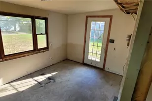 33700 Henwell Rd, Columbia Station, OH 44028 - Photo 8