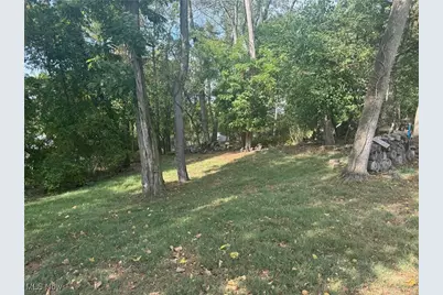 E Ray- 36A Drive, Zanesville, OH 43701 - Photo 2