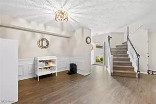 133 Ambleside Way, Amherst, OH 44001 - Photo 6