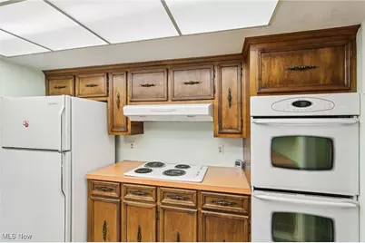 1276 Linwood Avenue SW, North Canton, OH 44720 - Photo 16