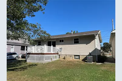 395 W Clark Street, East Palestine, OH 44413 - Photo 2