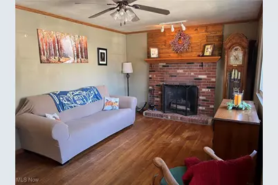 395 W Clark Street, East Palestine, OH 44413 - Photo 8