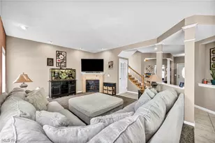 132 Stonefield Dr, Berea, OH 44017 - Photo 8