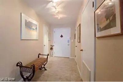 18975 Van Aken Boulevard #407, Huber Heights, OH 44122 - Photo 2