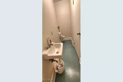 833 Market Street, Zanesville, OH 43701 - Photo 20