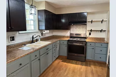 188 Greenbrier Avenue, Williamstown, WV 26187 - Photo 10