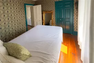 2128 W 29th St, Loveland, OH 44113 - Photo 16