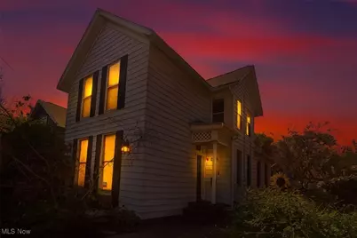 2128 W 29th Street, Loveland, OH 44113 - Photo 2