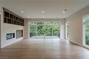 20 Hamlet Ct, Bratenahl, OH 44108 - Photo 4