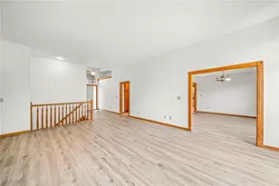 5249 Century Bay Ave, Ashtabula, OH 44004 - Photo 12