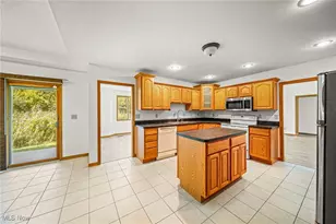 5249 Century Bay Ave, Ashtabula, OH 44004 - Photo 16