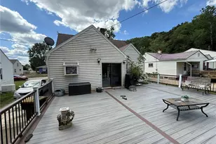 145 Chapman Ave, Newcomerstown, OH 43832 - Photo 4