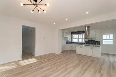 1006 Robinhood Avenue, Painesville Twp, OH 44077 - Photo 8