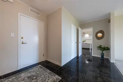 1 Bratenahl Place #1411, Bratenahl, OH 44108 - Photo 10