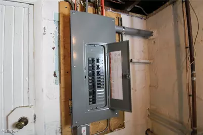 5256 Center Road, Lowellville, OH 44436 - Photo 32