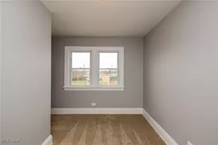 1357 E 170 Th St, Loveland, OH 44110 - Photo 18