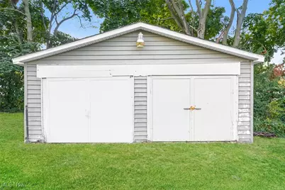 788 Saxon Avenue, Akron, OH 44314 - Photo 18