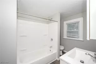 788 Saxon Ave, Akron, OH 44314 - Photo 16