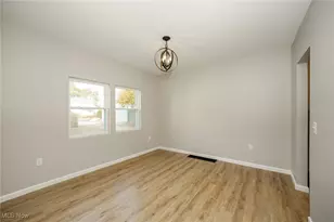 1115 Colonial Blvd NE, Canton, OH 44714 - Photo 4