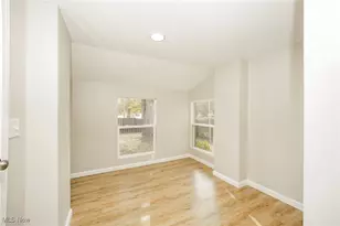 1115 Colonial Blvd NE, Canton, OH 44714 - Photo 14