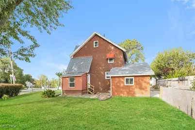 1115 Colonial Boulevard NE, Canton, OH 44714 - Photo 20