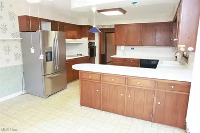 311 Goodhue Drive, Akron, OH 44313 - Photo 10