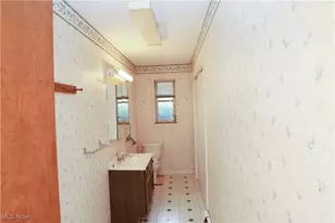 311 Goodhue Dr, Akron, OH 44313 - Photo 16