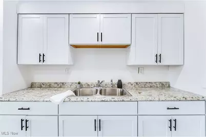 804 S Belle Vista Avenue, Youngstown, OH 44509 - Photo 2