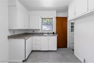 718 E Laclede Avenue, Youngstown, OH 44502 - Photo 2