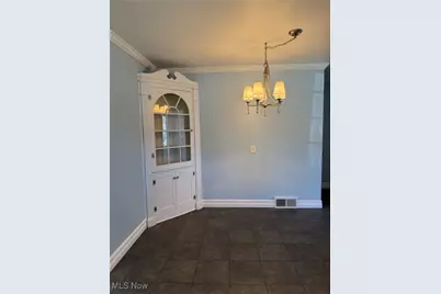 737 Sunset Dr, Lisbon, OH 44432 - Photo 8