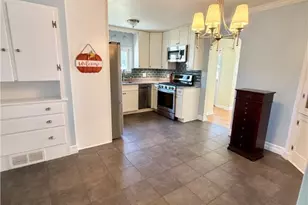 737 Sunset Dr, Lisbon, OH 44432 - Photo 10