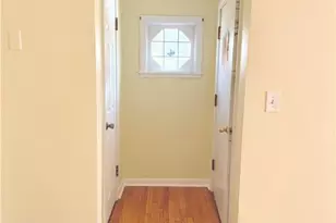 737 Sunset Dr, Lisbon, OH 44432 - Photo 2