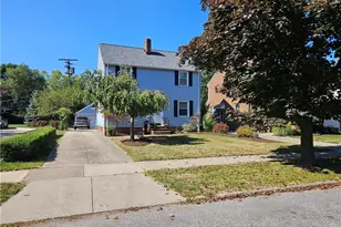 174 E 200th St, Euclid, OH 44119 - Photo 2