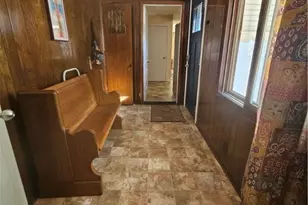 174 E 200th St, Euclid, OH 44119 - Photo 16