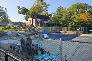 174 E 200th St, Euclid, OH 44119 - Photo 40